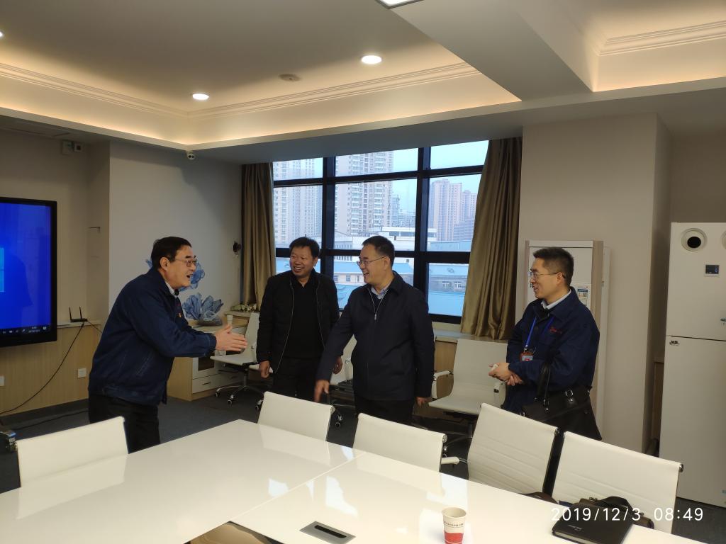 我校多項就業(yè)創(chuàng)業(yè)能力提升工程項目順利通過省教育廳專家驗收